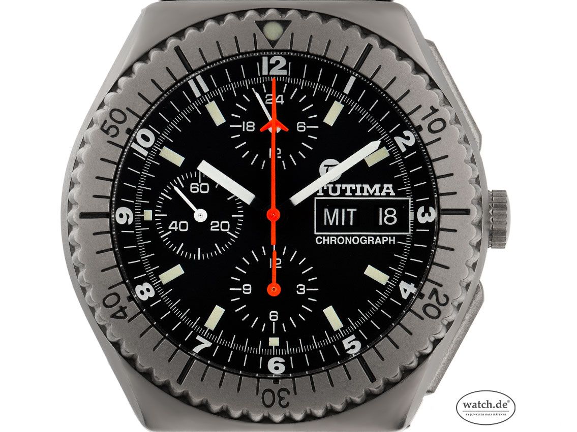Tutima Military Titan Automatik Chronograph  Kaliber Lemania 5100 Armband Titan 43mm Ref.750-02 Bj.2019 BoxPap. wie Neu