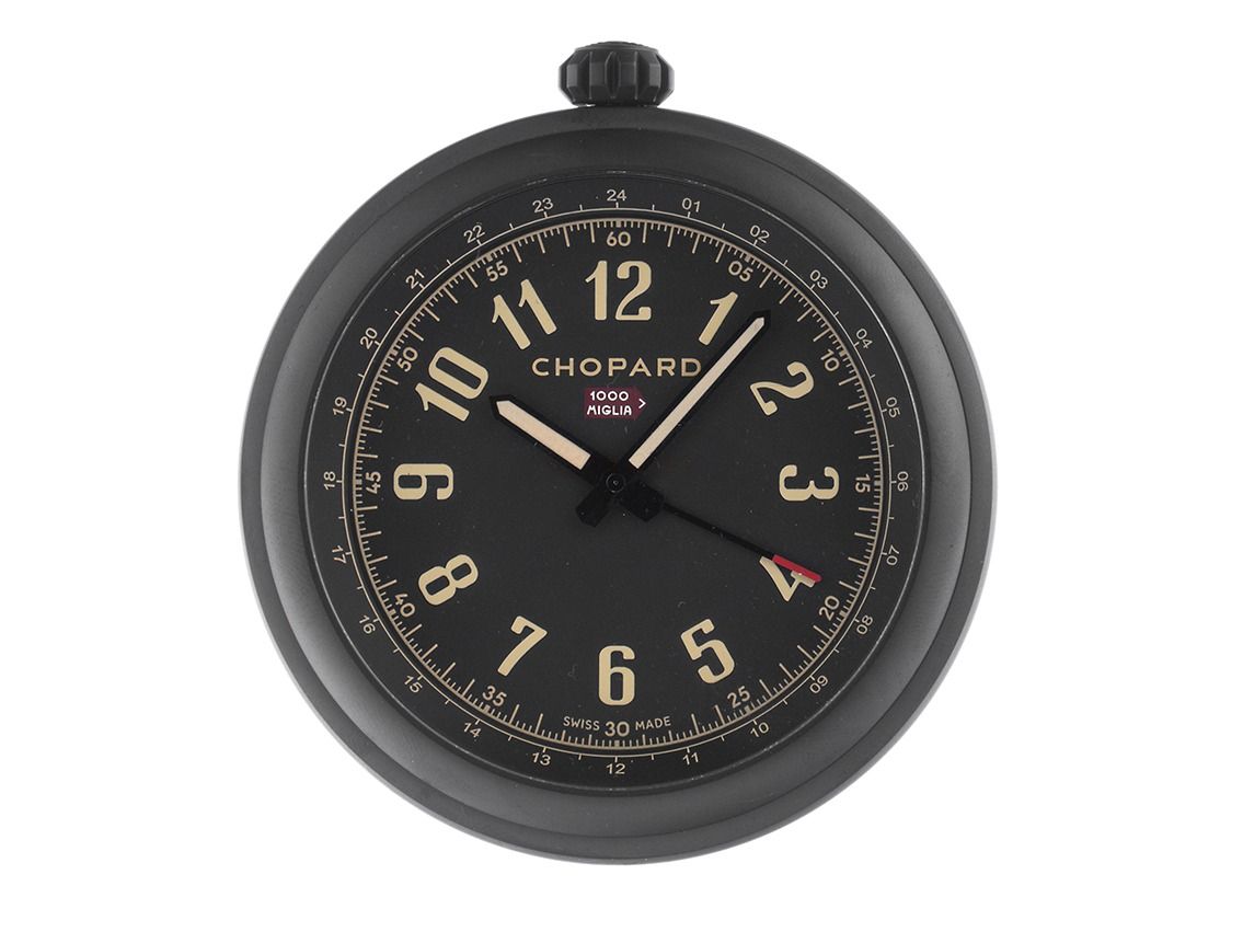 Chopard Classic Racing Tischuhr DLC beschichtet Quarz Ref.95020-0123 2025 Full Set Unbenutzt