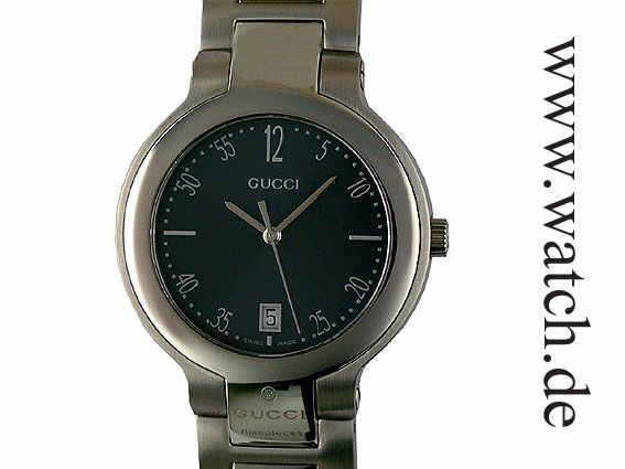 Gucci 8900 M  35mm UVP 985.-  N E U
