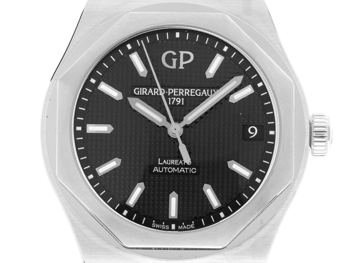 Girard Perregaux Laureato Ref.81010-11-634-11A 2025 Full Set Ungetragen